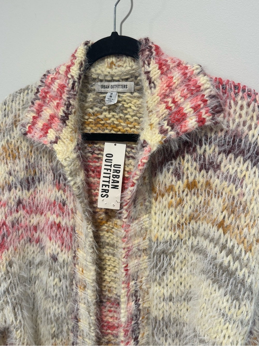 NWT Urban Outfitters Fuzzy Chunky Knit Cardigan Sweater M Boho Cozy - Picture 2 of 9